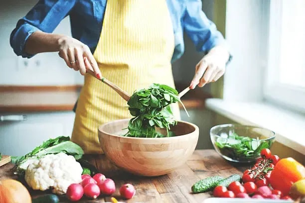 image of someone preparing food for galveston diet